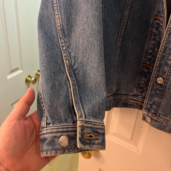 Lauren Jean (Ralph Lauren) Distressed Denim Jean Jacket with pockets - Picture 6 of 8